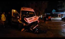 Sakarya'da ambulans zincirlemeye kazaya karıştı