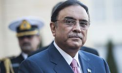 Pakistan'ın Cumhurbaşkanı Zardari'den kötü haber: Bacağı kırıldı