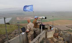 UNIFIL askerleri Lübnan’ın güneyinde  kimliği belirsiz kişilerle çatışmaya girdi