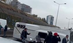 Maltepe E-5 Karayolunda  minibüs devrildi! Ölü ve yaralılar var