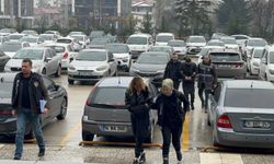 Bolu'da yabancı uyruklu aileyi 500 bin TL dolandırdılar