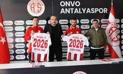 Antalyaspor'da Veysel Sarı ve Güray Vural'ın sözleşmeleri uzatıldı