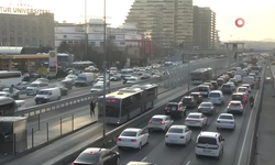 Son iş gününde megakentte yoğun trafik