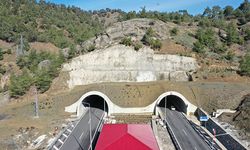 Kahramanmaraş'taki Aşık Mahzuni Şerif Tüneli ulaşıma açıldı