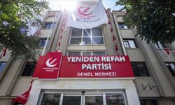 Yeniden Refah'tan istifa etti AK Parti'ye geçti