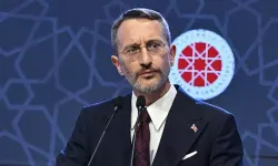 Fahrettin Altun: En büyük yıkımlardan birlik ve beraberlik ruhuyla yeniden doğduk