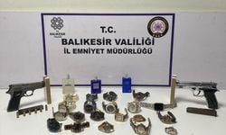 Balıkesir'de hırsızlık şüphelisi 2 kişi tutuklandı