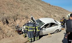 Diyarbakır Bismil'de otomobil takla attı: 6 kişi yaralandı