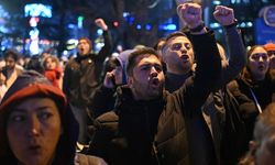 Ankara'da izinsiz protestoya müdahale: 5 polis yaralandı
