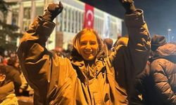 Didem Soydan'dan Saraçhane'de İmamoğlu'na destek