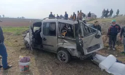 Hatay'da hafif ticari araç tarlaya uçtu: 1'i ağır 3 yaralı