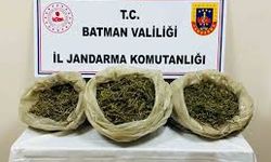 Batman'da bir evde onlarca kilo esrar bulundu