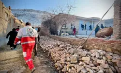 İran'da deprem