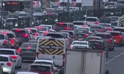 İstanbul'da trafik yoğunluğu yüzde 80'e çıktı