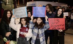 Trabzonspor 19 Yaş Altı Futbol Takımı, Trabzon'da coşkuyla karşılandı