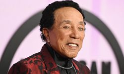 Ünlü şarkıcı Smokey Robinson'a "tecavüz ve cinsel saldırı" soruşturması