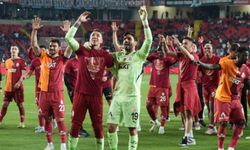 Muslera'dan tarihi başarı! Bülent Korkmaz'ın rekoruna ortak oldu