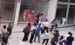 Ankara’da liseliler yumruk yumruğa kavga etti