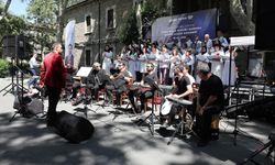 Bağcılar Belediyesi’nden Darülaceze’de Türkü Dolu Moral Gecesi