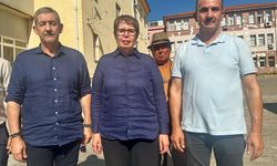 CHP'li Zeliha Aksaz Şahbaz, Balıkesir Sındırgı'daki deprem bölgesinde ziyaretlerde bulundu