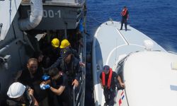 Denizde yaralı vatandaşa TCG Bozcaada'dan acil müdahale