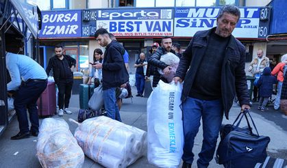 İstanbul'dan büyük göç! Otogarda adım atacak yer kalmadı