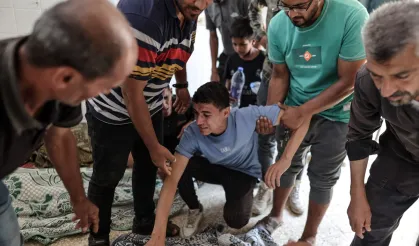 İsrail ordusu Gazze'de yine çocukları vurdu