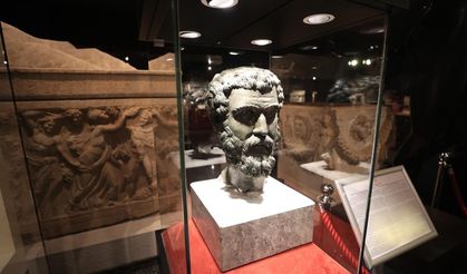 Türkiye'den kaçırılan heykel başı 60 yıl sonra iade edildi