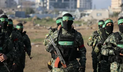 Kassam Tugayları: Gazze'de İsrail askerleriyle çatışıyor, pusuya düşürüyoruz