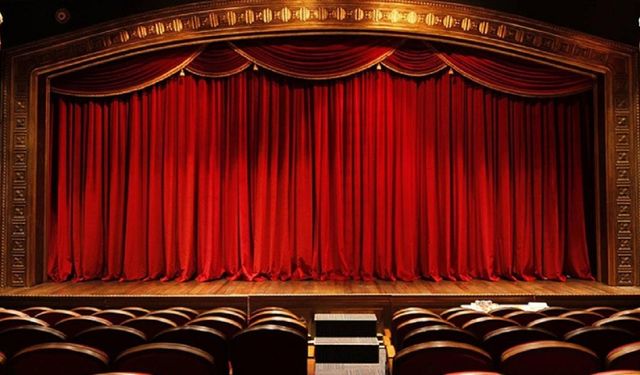 Devlet Tiyatroları 15 oyunla seyirciyle buluşacak
