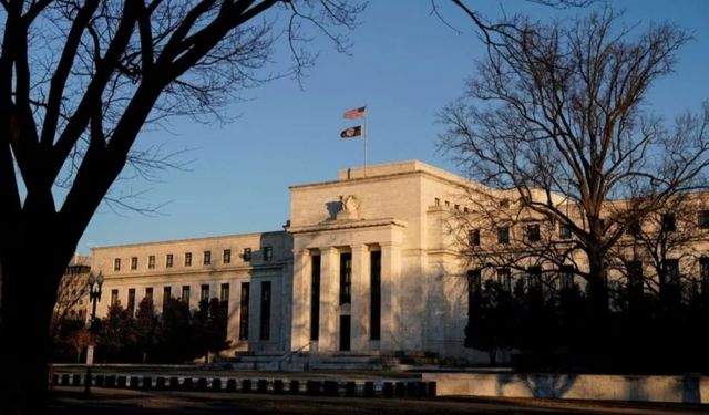 Fed’in toplantı tutanakları yayımlandı: Hızlı faiz indirimi ve enflasyon vurgusu