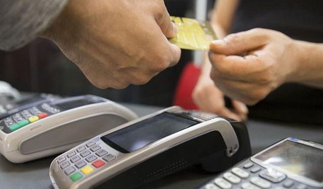 Kart sınırlaması uygulanacak mı? Kredi kartı borçları dağ gibi büyüyor