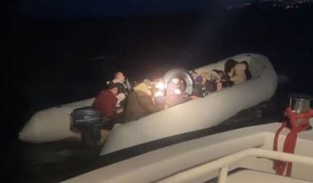 Bodrum açıklarında sürüklenen 71 yolcunun bulunduğu feribot kurtarıldı