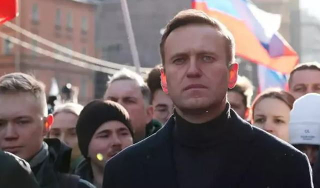 Navalny’nin avukatı gözaltına alındı