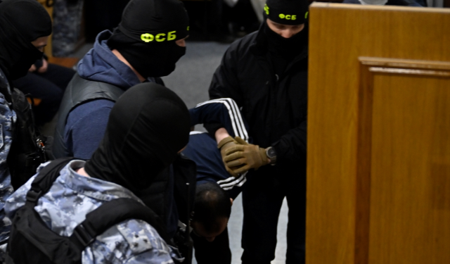 Moskova'yı kana bulayan teröristler hakim karşısına çıkarıldı