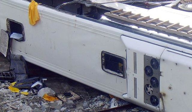 Peru'da feci kaza! Otobüs uçuruma yuvarlandı, 23 kişi öldü