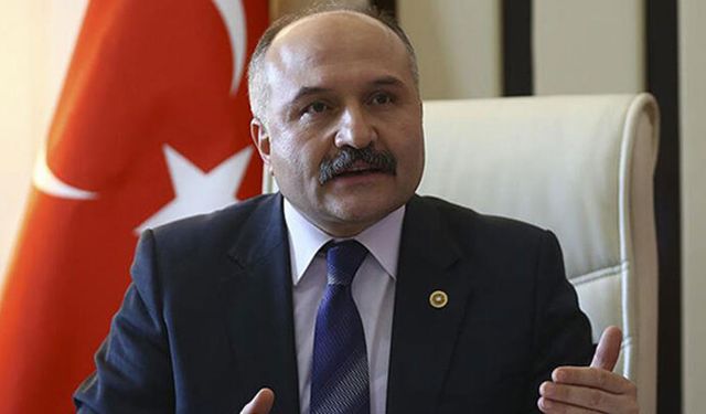 İYİ Parti'de Erhan Usta görevinden istifa etti