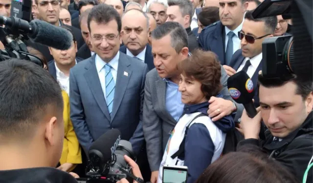 Özgür Özel  ve İBB Başkanı Ekrem İmamoğlu Saraçhane'de!  DİSK ile beraber Taksim'e yürüyecek