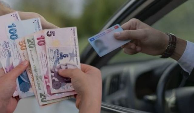 Sürücülere bakanlıktan uyarı: Ehliyetini yenilemeyenlere 13 bin lira ceza!