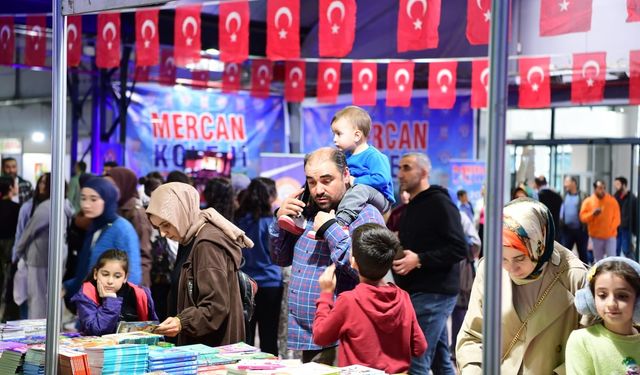 Malatya Anadolu Kitap ve Kültür Fuarı'na ziyaretçi akını