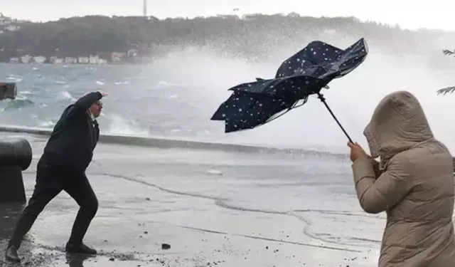 İstanbul Marmara'da fırtına ve kuvvetli yağış uyarısı