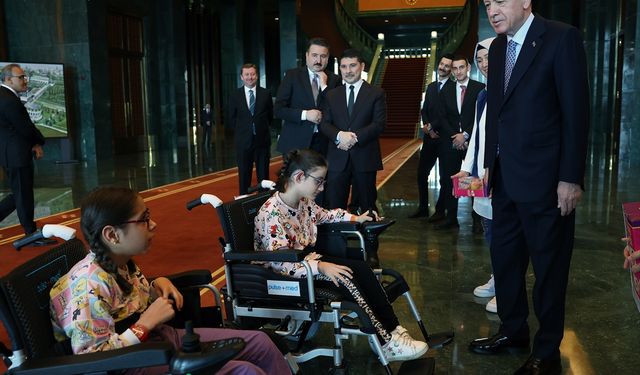 Cumhurbaşkanı Erdoğan'dan engelli çocuklara anlamlı hediye
