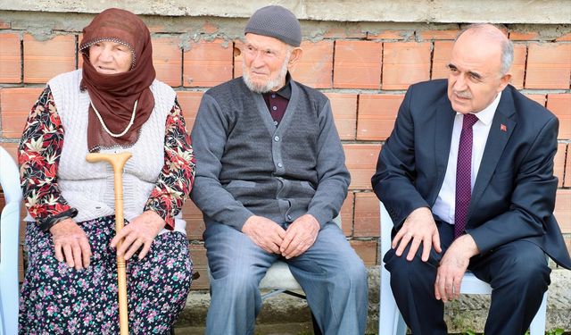 Ordu Valisi Erol, CİMER'den gelen davet üzerine 90 yaşındaki Ateş'i ziyaret etti