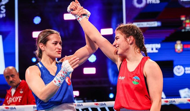 Milli Boksör Esra Yıldız Kahraman yarı finalde