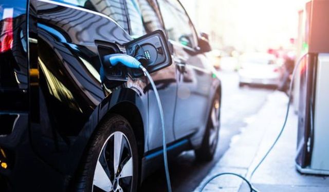 Türkiye'de Elektrikli Araç Devrimi: Şarj İstasyonları 11 Bini Aştı