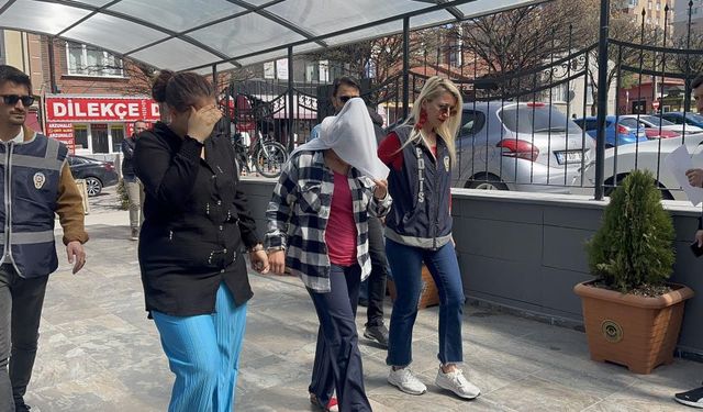 Eskişehir'de 161 suç kaydı olan firari kadın ve 2 şüpheli yakalandı