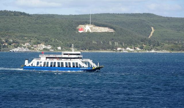 Bozcaada ve Gökçeada'ya poyraz fırtınası: 2 gündür sefer yapılamıyor