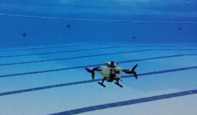 Böyle drone görülmedi! Hem uçuyor hem yüzüyor