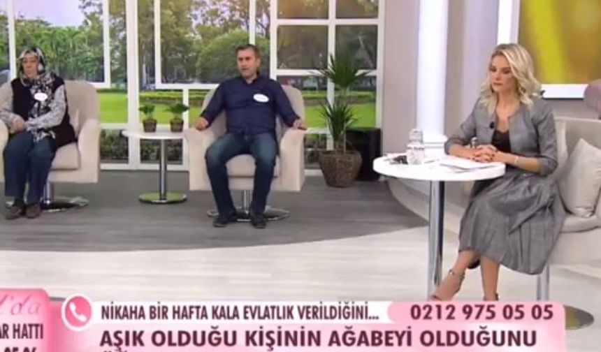 RTÜK tarafından izdivaç programlarına getirilen yasak sonrası format değiştiren Esra Erol, programında Türk televizyon tarihine geçecek bir olayı gündeme getirdi.