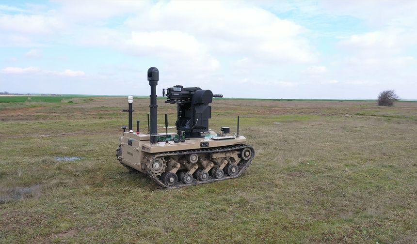 İnsansız kara aracı BARKAN'a yeni silahı entegre edildi.